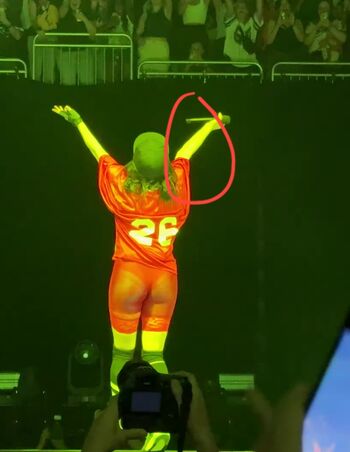 Billie eilish  page leaked private photo uncensored HD quality