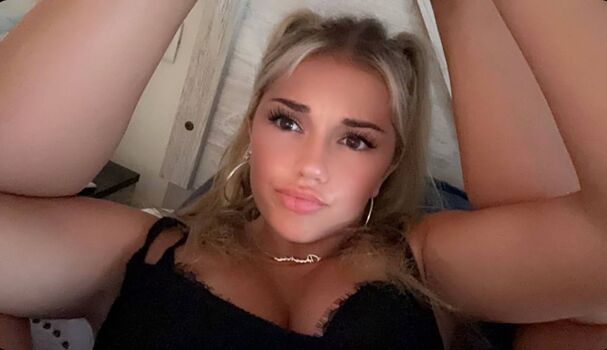 Breckie hill  page leaked private photo uncensored HD quality