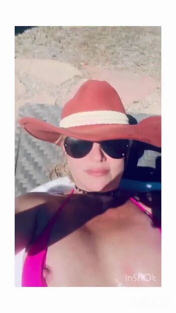 Britney spears  page leaked private photo uncensored HD quality