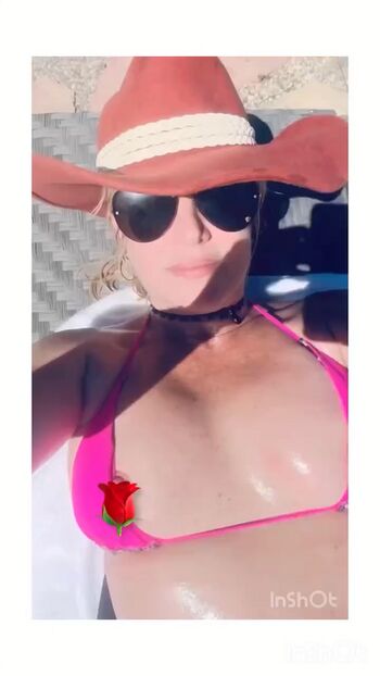 Britney spears  page leaked private photo uncensored HD quality