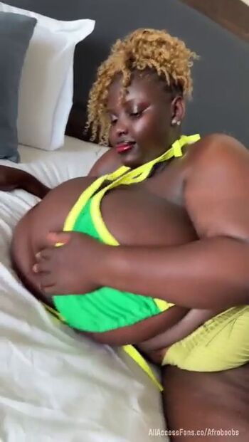 Busty vivian leaked private photo uncensored HD quality