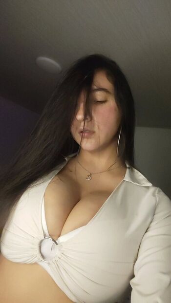 Camii pinzon leaked private photo uncensored HD quality