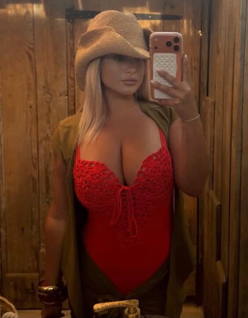 Carla moreau page leaked private photo uncensored HD quality