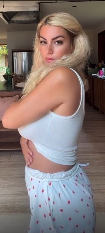 Carla moreau page leaked private photo uncensored HD quality