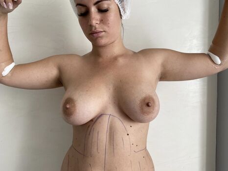 Carla moreau leaked private photo uncensored HD quality