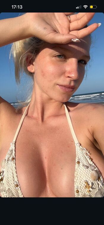 Carla voicu leaked private photo uncensored HD quality