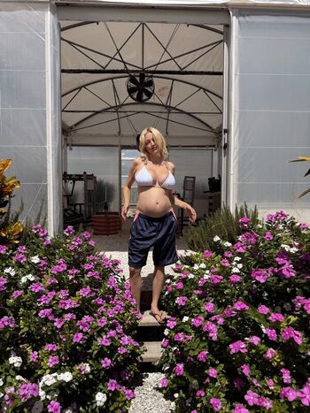 Caroline vreeland  page leaked private photo uncensored HD quality
