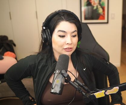 Carolinekwan page leaked private photo uncensored HD quality