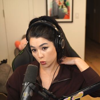 Carolinekwan page leaked private photo uncensored HD quality