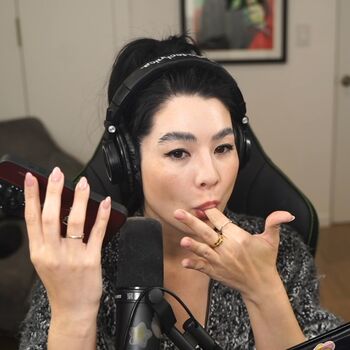 Carolinekwan page leaked private photo uncensored HD quality