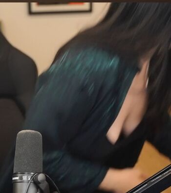 Carolinekwan page leaked private photo uncensored HD quality