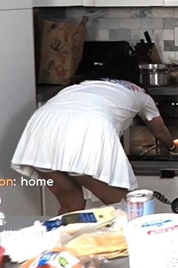 Carolinekwan page leaked private photo uncensored HD quality