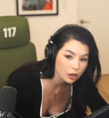 Carolinekwan leaked private photo uncensored HD quality