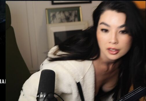 Carolinekwan leaked private photo uncensored HD quality