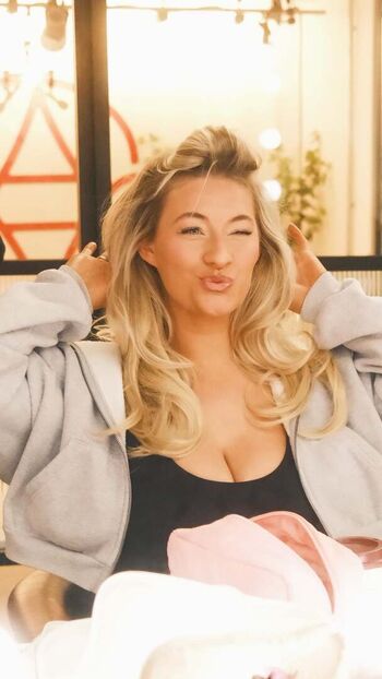 Carys whittaker page leaked private photo uncensored HD quality