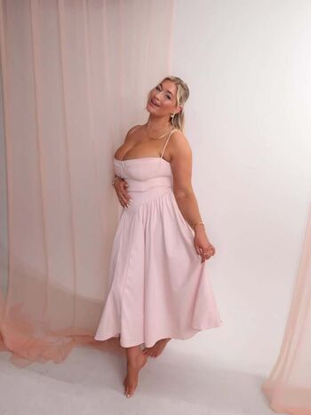 Carys whittaker page leaked private photo uncensored HD quality