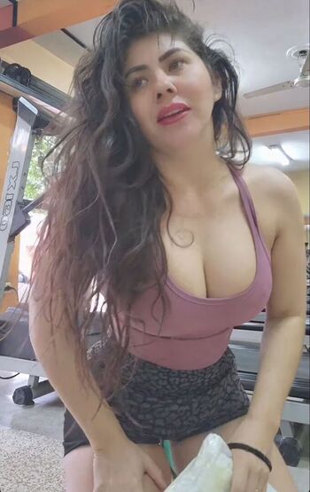 Ceciliasoomemete leaked private photo uncensored HD quality