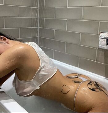 Charley mcmahon leaked private photo uncensored HD quality