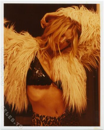 Charlotte mckinney leaked private photo uncensored HD quality