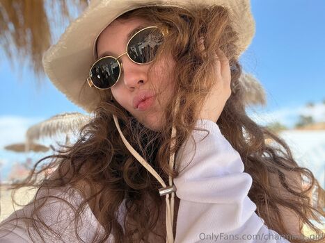 Charming girl leaked private photo uncensored HD quality
