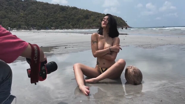 Chinnipha khlaichans page leaked private photo uncensored HD quality