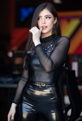 Chrissy costanza leaked private photo uncensored HD quality