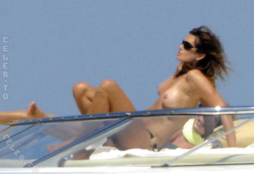 Cindy crawford page leaked private photo uncensored HD quality