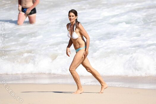 Cindy crawford page leaked private photo uncensored HD quality