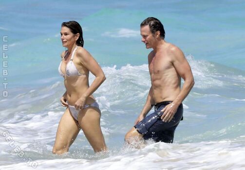 Cindy crawford leaked private photo uncensored HD quality