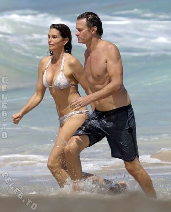Cindy crawford leaked private photo uncensored HD quality