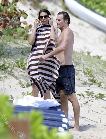 Cindy crawford leaked private photo uncensored HD quality