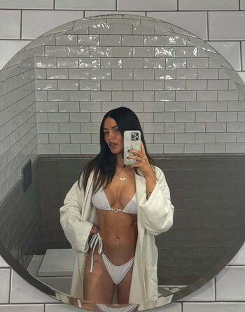 Clarissa bea page leaked private photo uncensored HD quality