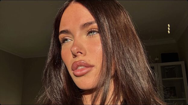 Clarissa bea leaked private photo uncensored HD quality