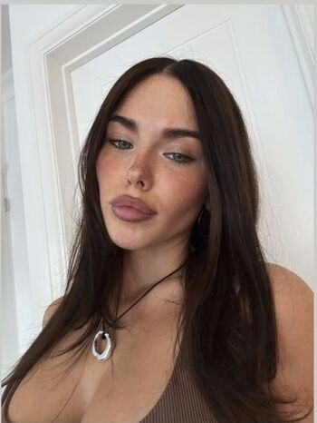 Clarissa bea leaked private photo uncensored HD quality