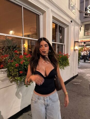 Clarissa bea page leaked private photo uncensored HD quality