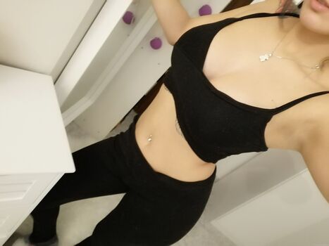 Claudiabavel leaked private photo uncensored HD quality