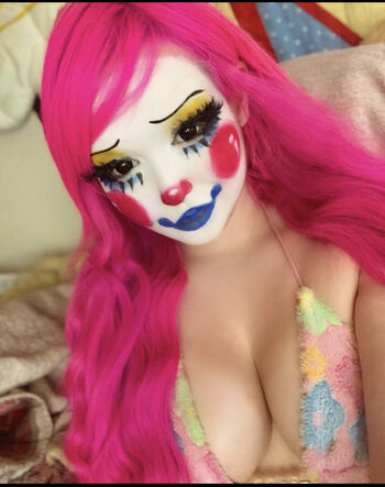 Clown girls page leaked private photo uncensored HD quality