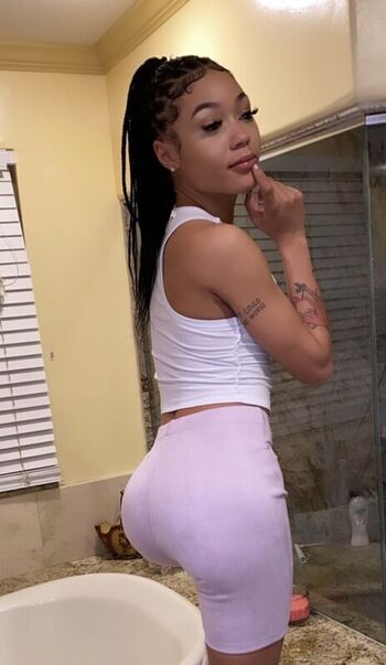 Coi leray page leaked private photo uncensored HD quality