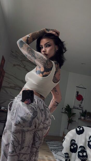 Comeovwhenursober leaked private photo uncensored HD quality