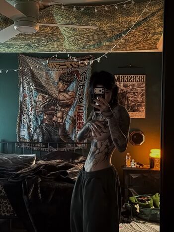 Comeovwhenursober leaked private photo uncensored HD quality