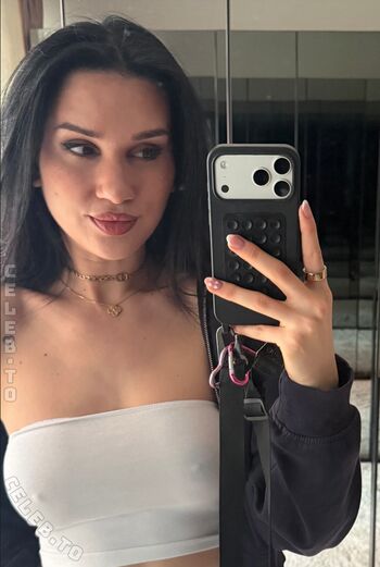Coupleontour leaked private photo uncensored HD quality