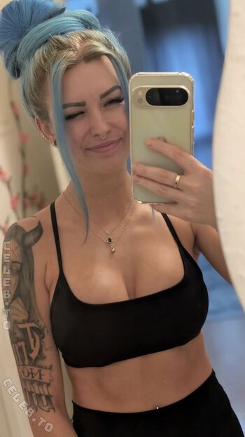 Crx lady page leaked private photo uncensored HD quality