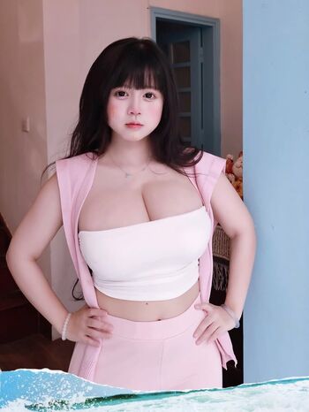 Curvy goddesses page leaked private photo uncensored HD quality