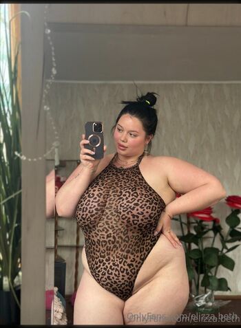 Curvylizzz leaked private photo uncensored HD quality