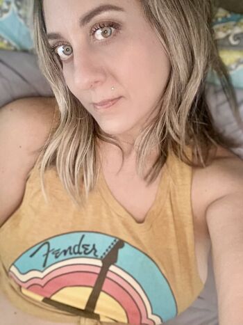 Cutesexymom page leaked private photo uncensored HD quality