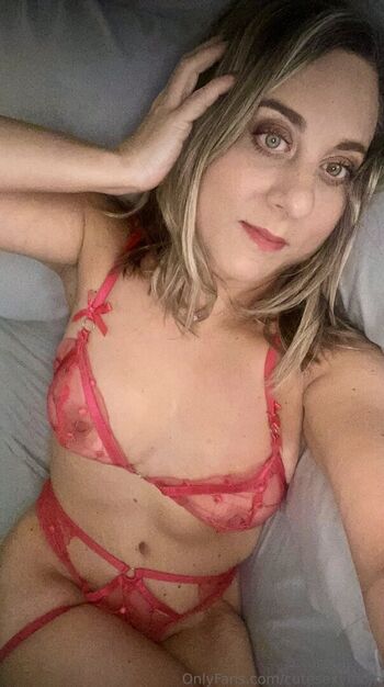 Cutesexymom leaked private photo uncensored HD quality