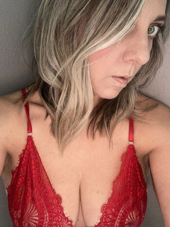 Cutesexymom leaked private photo uncensored HD quality