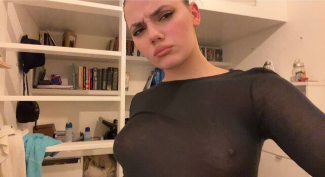 Dafne keen  page leaked private photo uncensored HD quality