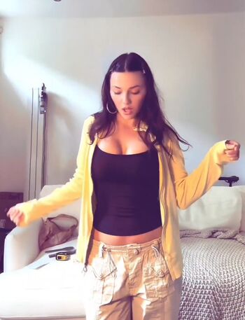 Dafne keen  page leaked private photo uncensored HD quality