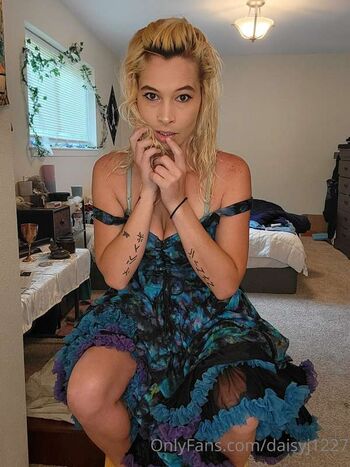 Daisyj page leaked private photo uncensored HD quality